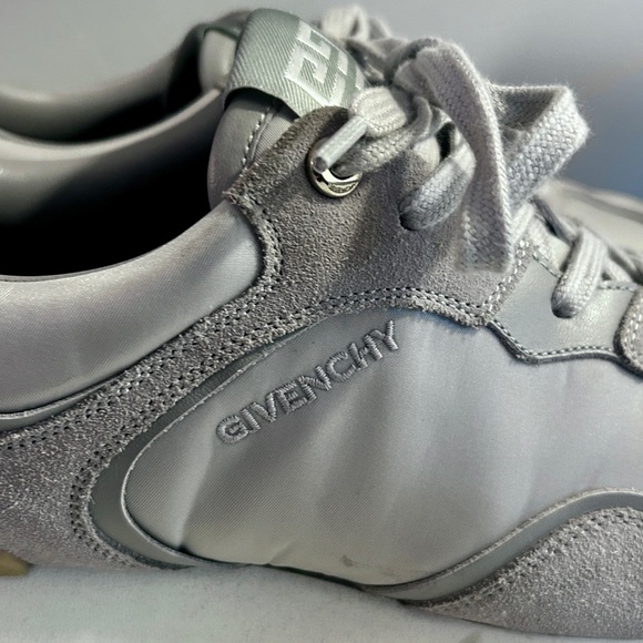 Givenchy men’s sneakers - Picture 3 of 7